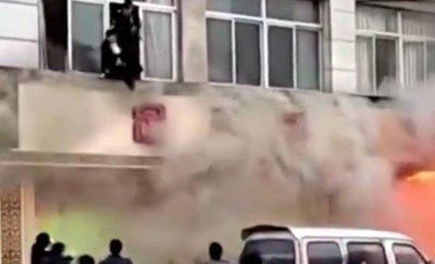 Арестуваха собственика на хотела в Китай, където пожар взе 19 жертви