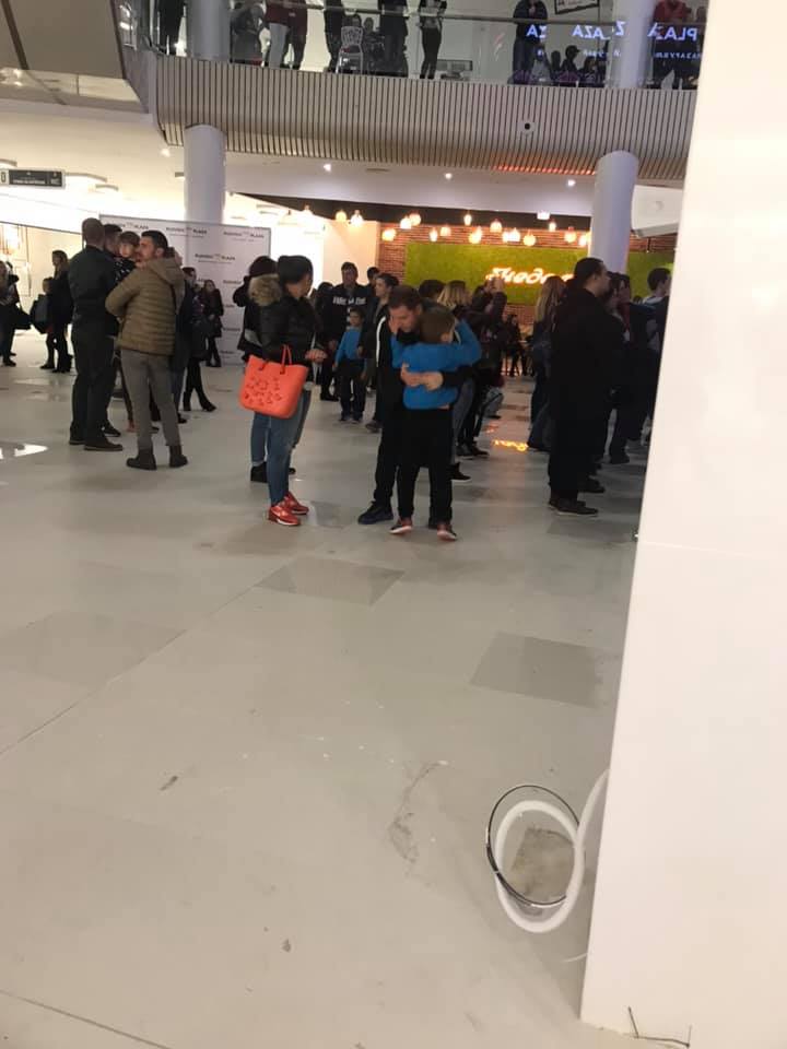 Пловдивчанка направи 34 СНИМКИ в новия мол, които няма да се харесат на собствениците му!