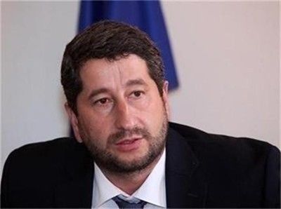 Учредители на „Да, България!“ обжалваха регистрацията й, не може да се яви на избори