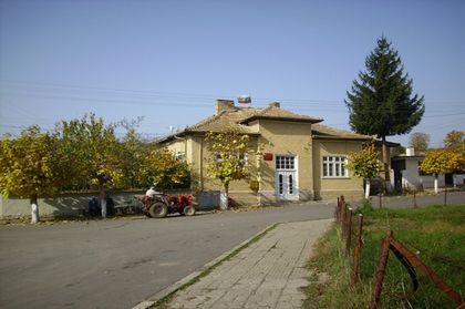 Баба се удави в микроязовир