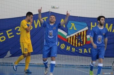 Само в PlovdivDerby.com: София Запад пребили двама в Пловдив! Полиция ги задържа на Гребната база!