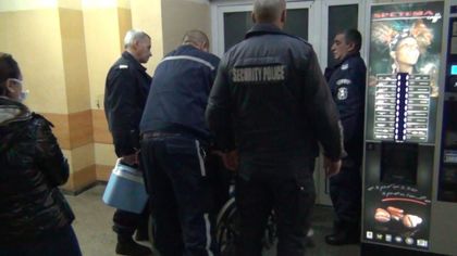 Прокуратурата пое случая с мъжа, ранил трима полицаи в автобус