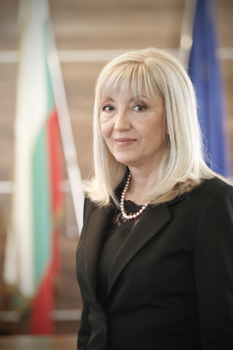 Министър Петя Аврамова: До 2024 година трябва да имаме цялостна автомагистрала от София до Варна