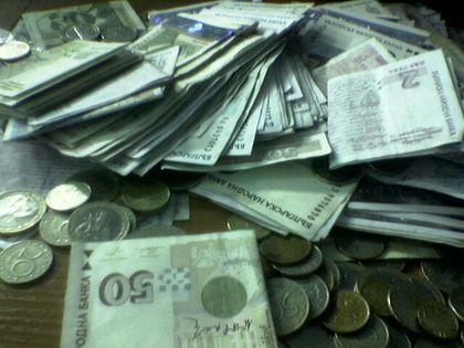 Кредитор фантом жили с 265 лева