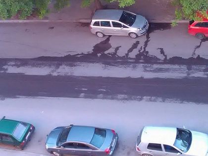 Възмутен пловдивчанин щракна как мият улица