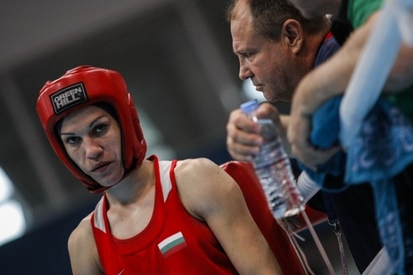 Станимира Петрова: На профиринга е по-лесно от аматьорския бокс