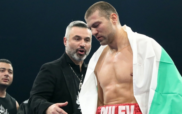 Тервел Пулев очаква да се бие през февруари в България