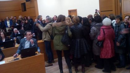 Препълнена зала за бъдещето на директорите на две болници