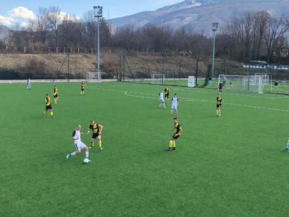 ГЛЕДАХТЕ НА ЖИВО: Ботев U17 и Славия U17 си разделиха по едно полувреме, 