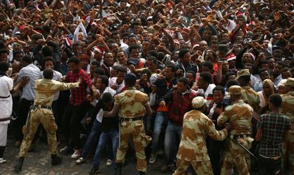 Десетки загинаха при блъсканица на религиозно събитие в Етиопия