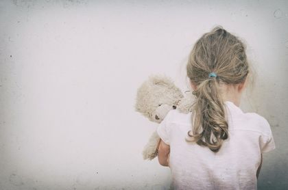 Предвиждат нов вид помощ за деца без родител