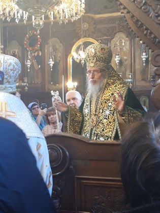 Бургас: Сливенският митрополит Иоаникий отслужи тържествена Литургия в храм „Св. св. Кирил и Методий“