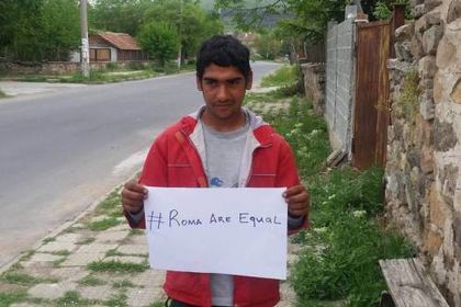 Кампания #Je suis Roma! А баба Яна от с. Симеоново ще стане ли лице за правата на бити и грабени?!