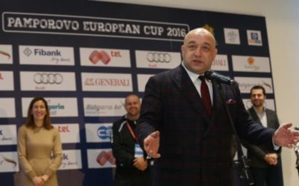 Кралев: Стартовете от европейската купа популяризират ските сред децата