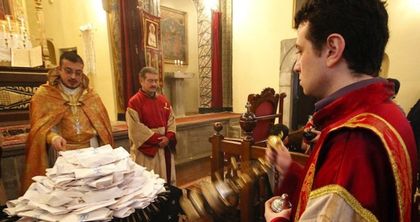 Арменците във Варна празнуват Рождество Христово