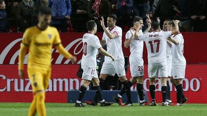 Севиля разкъса Малага и прескочи Барселона