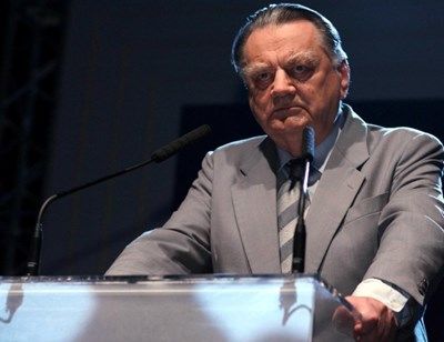 Почина бившият полски премиер Ян Олшевски