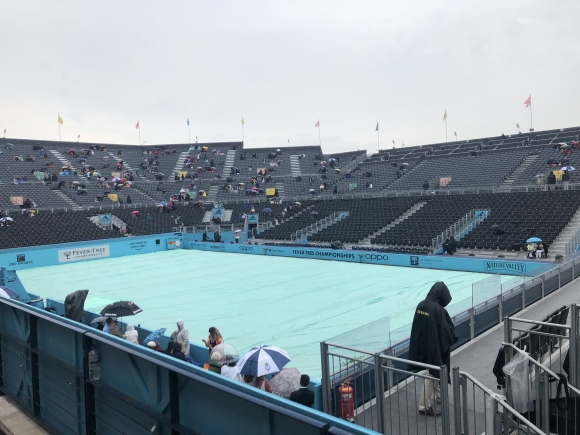 Дъжд отложи началото на мачовете в 