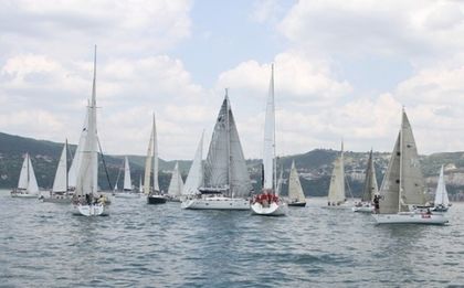 130 лодки се пуснаха в регата