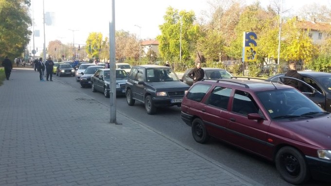 Пловдив: В града се провежда автошествие с искане за увеличаване на доходите и за намаляване на цените на жизнено необходимите стоки и услуги
