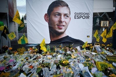 Трагедия в семейството на загиналия футболист Сала - баща му умря от инфаркт!