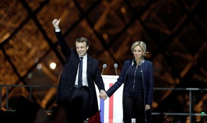 Руски медии: Макрон ще прави, каквото му кажат САЩ