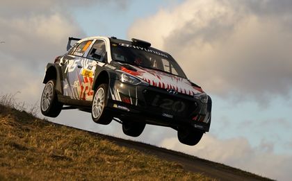 Пилотът Чеуон Лим натрупа ценен опит с дебюта си с Новото поколение i20 R5