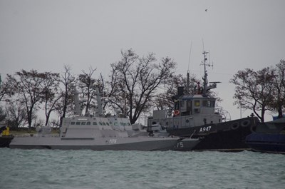 Външно: Няма моряк с българско гражданство сред задържаните при Керченския пролив