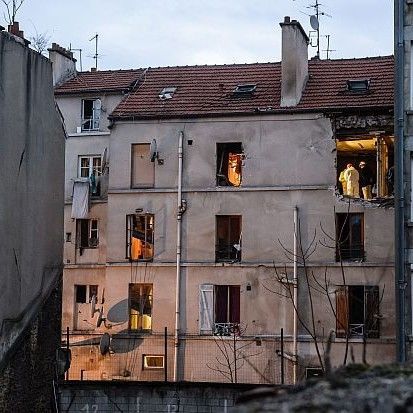 Трети труп - на жена, открит в атакувана сграда в Сен Дени