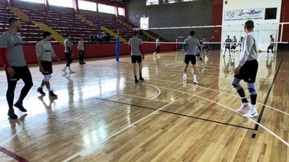 Волейболистите с първа тренировка в Аржентина