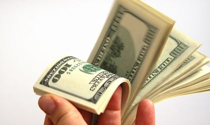 Борсите в САЩ се сриват в очакване на изненада от Тръмп