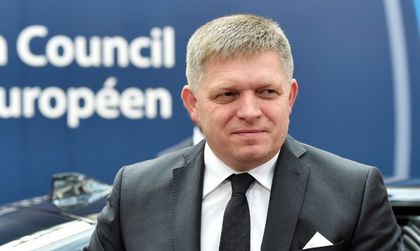 Левите и крайно десните загубиха местните избори в Словакия