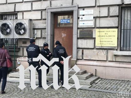 Изправят пред съда арестуваните при акцията в Агенцията за българите в чужбина
