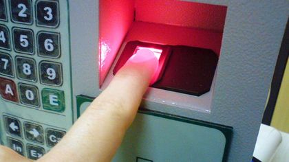 Шест четци за пръстов идентификатор монтират в смолянската болница