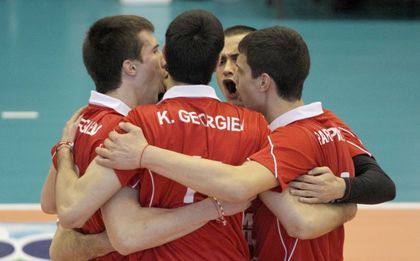 ЦСКА с ударно начало във волейбола,
Левски падна