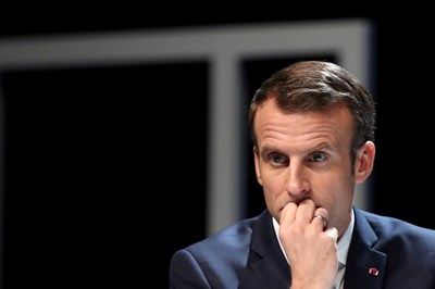 Арестуваха 45-годишен мъж с граната във Франция, настоявал за среща с Макрон
