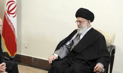 Хаменей заклейми политиката на Запада като