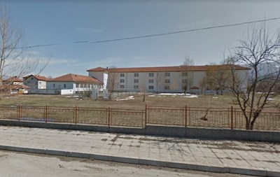 16-годишен апаш ограбил над 5 пъти училището във Вършец