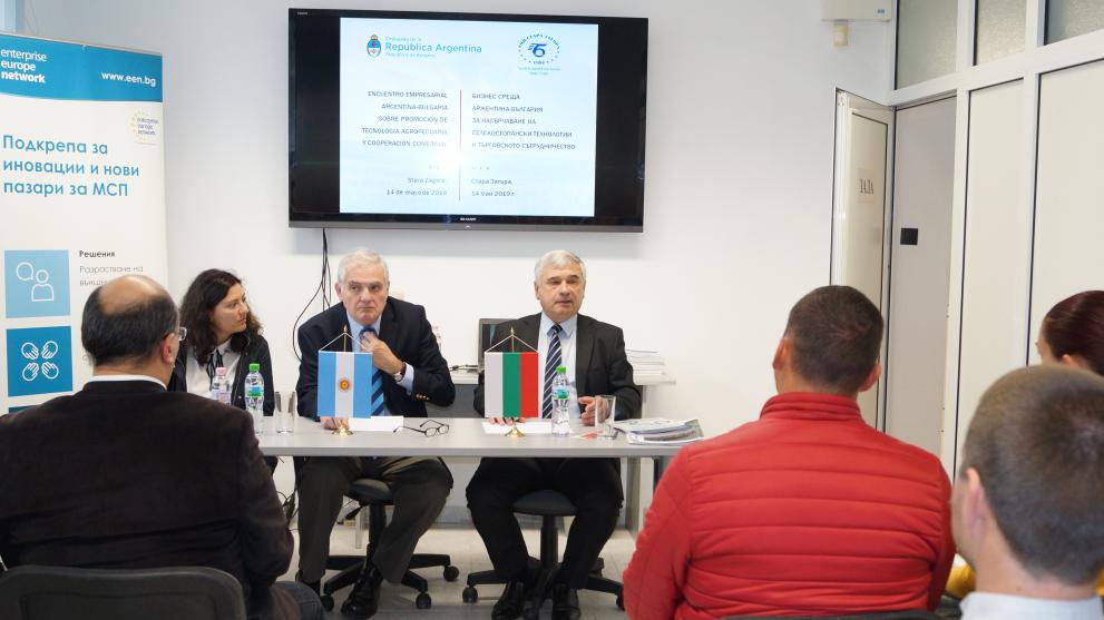 Посланикът на Аржентина участва в бизнес среща в Търговско-промишлена палата–Стара Загора