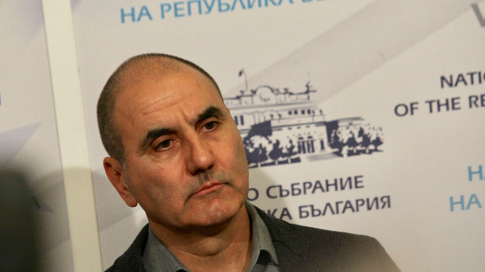 Гласуваха оставката на Цветанов