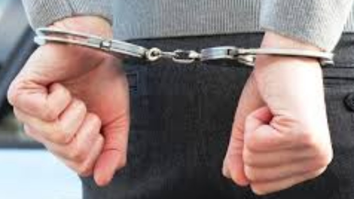 Задържаха служител в пловдивския затвор, купувал си наркотици