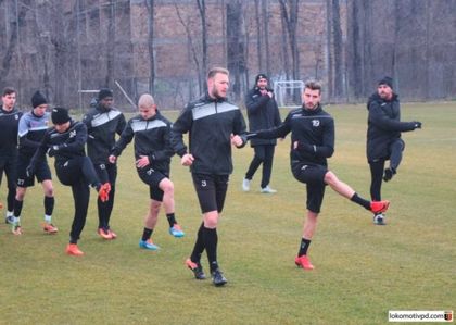 Бруно избра играчите! Утре Локо тренира в София