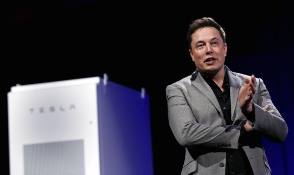 Шефът на Tesla, Илон Мъск, влиза в екипа на Тръмп като съветник