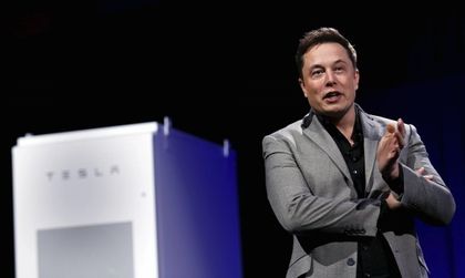 Шефът на Tesla, Илон Мъск, влиза в екипа на Тръмп като съветник