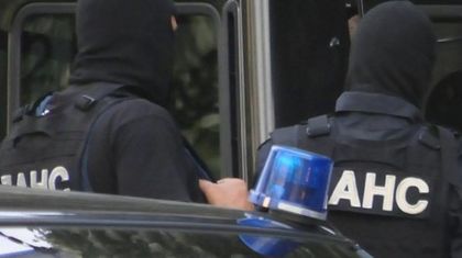 При акция на ДАНС и МВР в Пловдив: Закопчаха трима за трафик на терористи