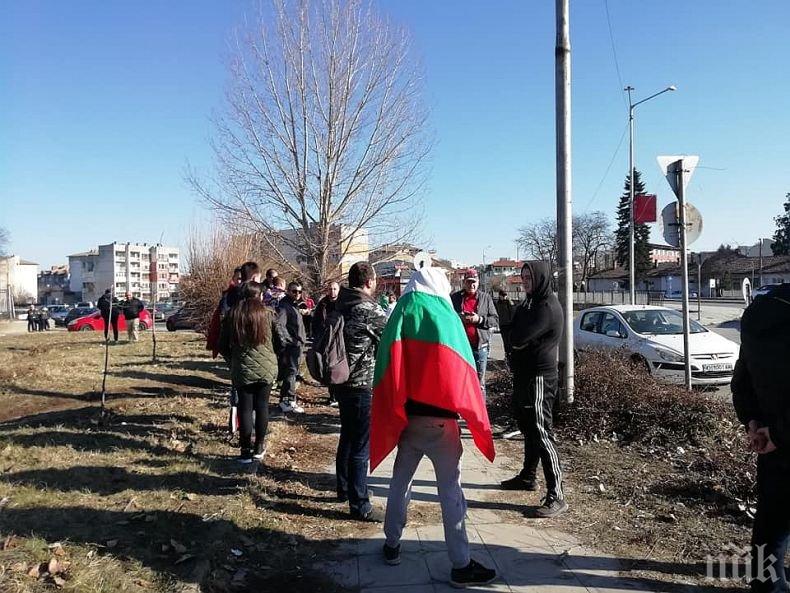 В Кюстендил искат незабавна проверка на заможните цигани в града