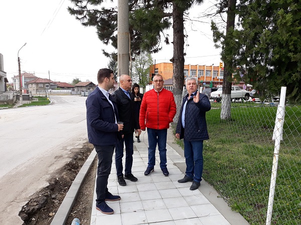 Евродепутатът Андрей Новаков и народният представител Пламен Нунев направиха оглед на инфраструктурни обекти в Община Борово