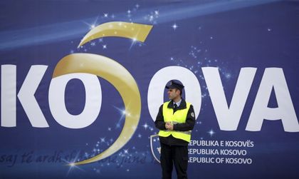 Косово къса и телефонния кабел със Сърбия, има си свой код