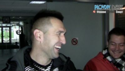 Камбуров: Поканихме Ияд на бар, но той утре е първа смяна на училище