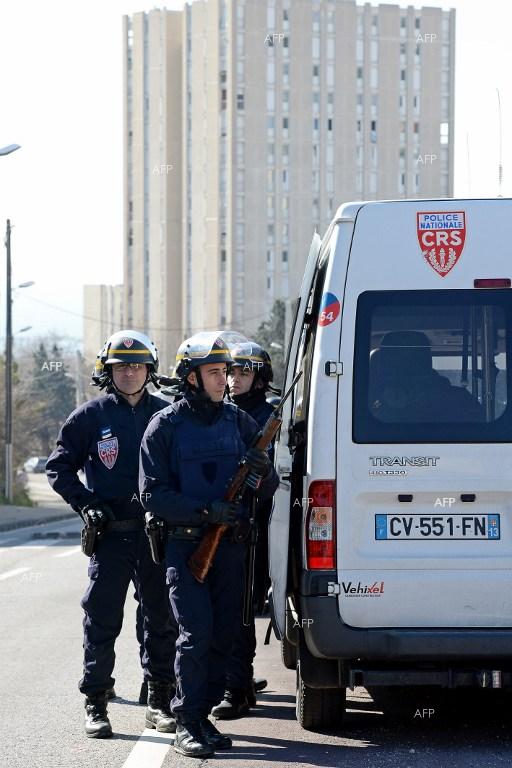ТАСС: Четиринайсет души са ранени при дерайлиране на мотриса на метрото в Марсилия